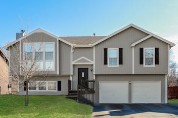 309 Creek Ridge Drive Grain Valley, MO 64029